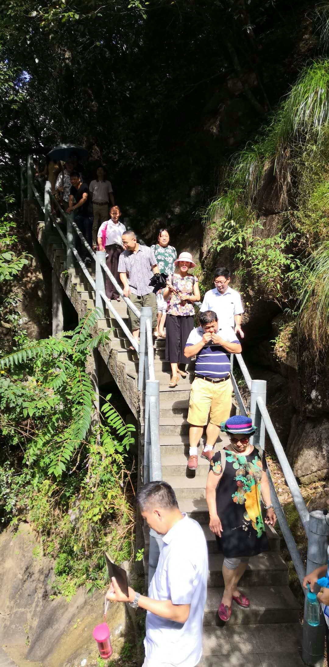 圈内人士曝光疫苗业黑幕:只为短时间内圈钱|ayx官方网站(图2) 爱游戏(ayx)中国官方网站