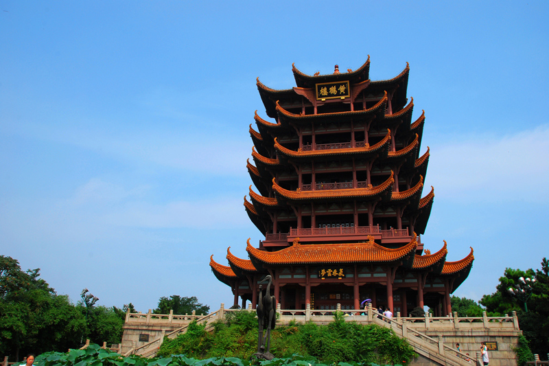 ‘ayx官方网站’屠呦呦:一株济世草,一颗报国心(图1) ayx官方网站