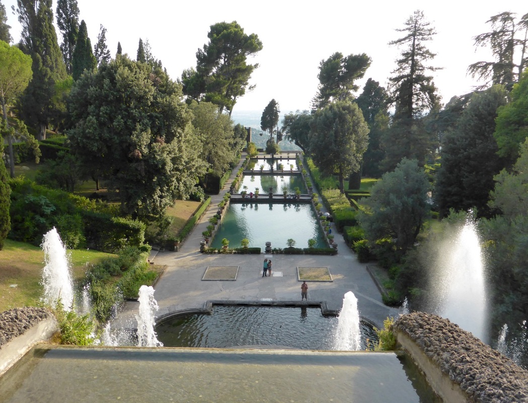 高校军训汇演,学生方阵展示巨幅国旗【ayx官网】(图2) ayx官网