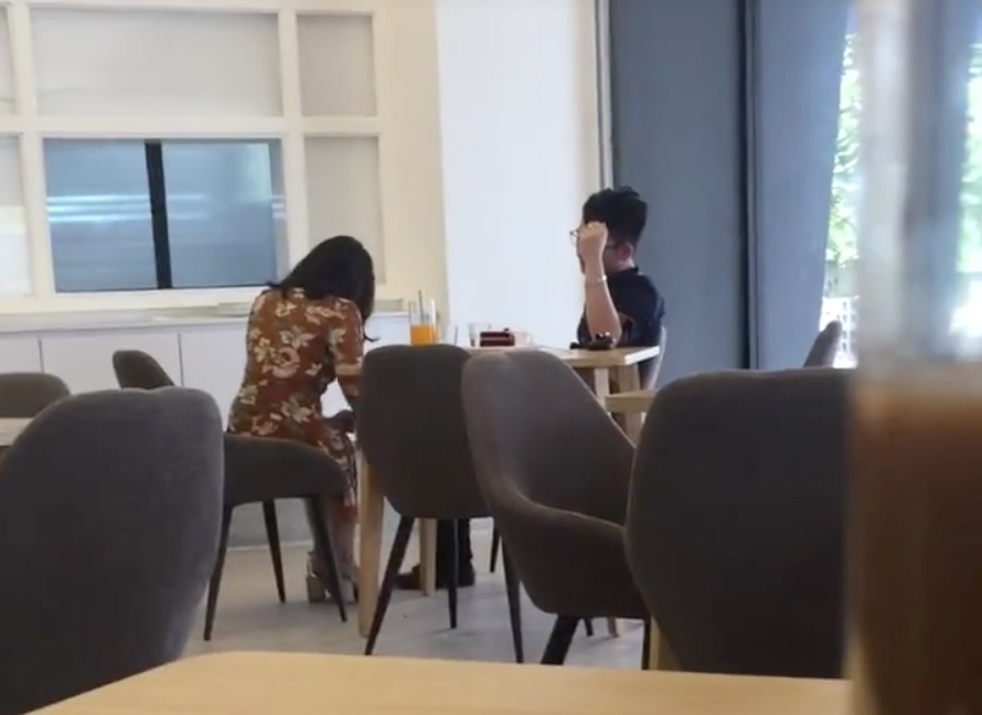 “金刚不坏身”月饼拆封常温存放二年未霉变_ayx官网(图1) ayx官方网站